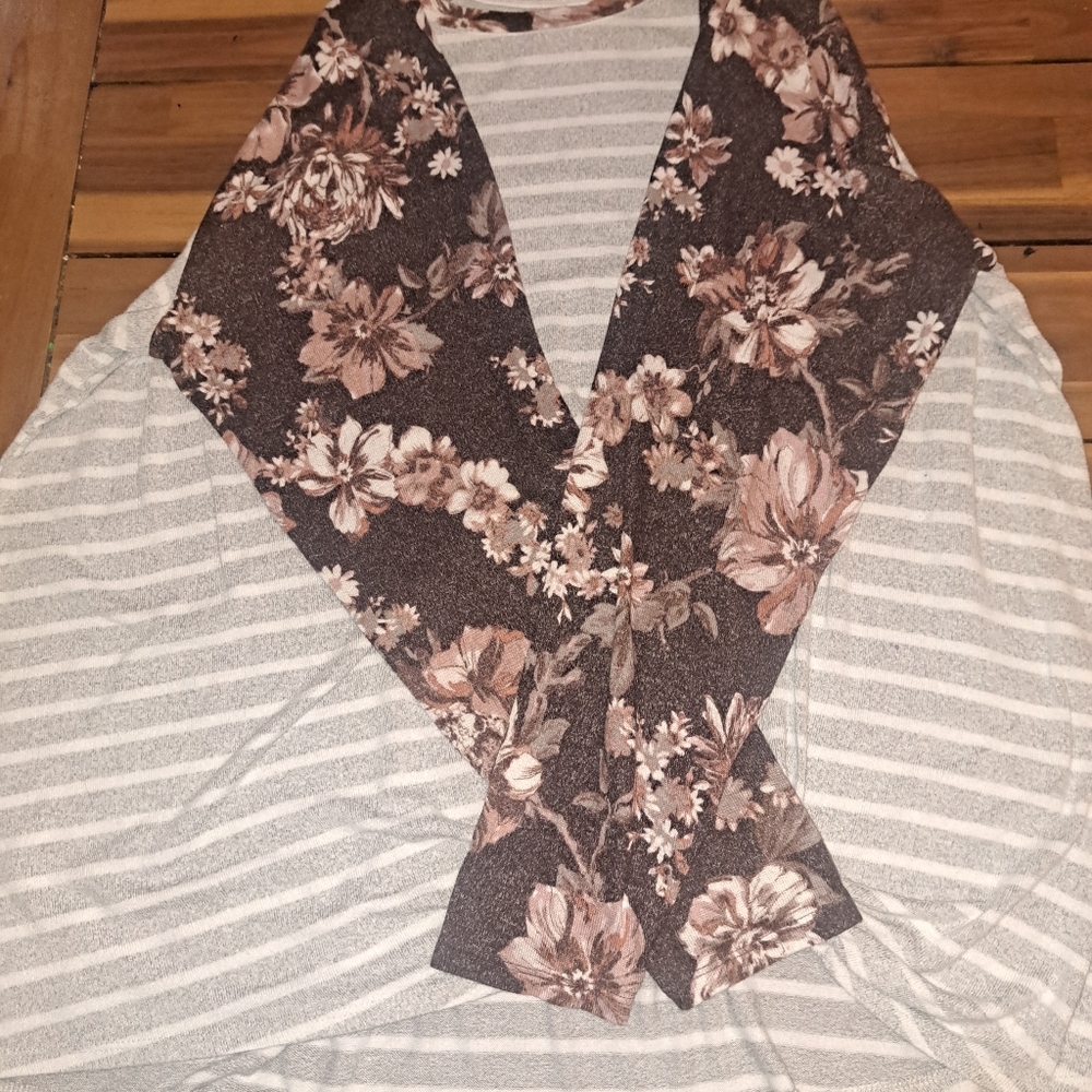 Women plus size shirt size 3xl